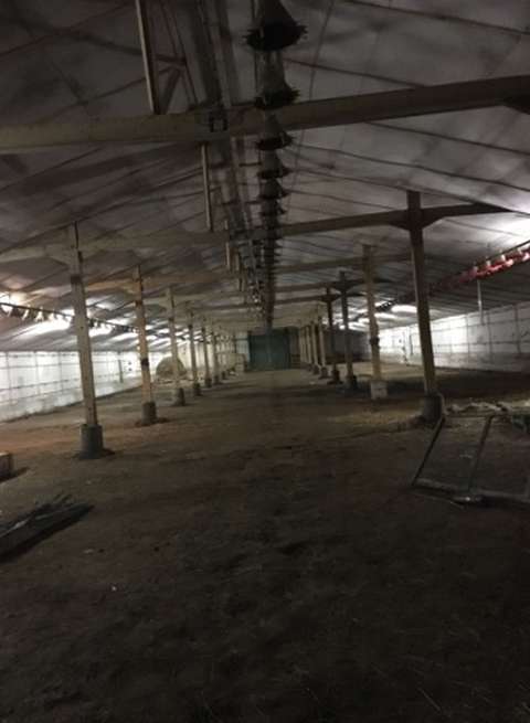 Grand entrepôt pour garde meuble