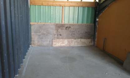 Espace de stockage à louer dans hangar