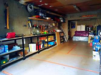 Garage 34 m² à usage polyvalent / spacieux /lumineux/ accès facile