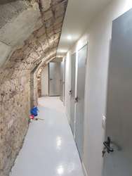 Emplacement idéal dans Paris 5ème, cave rénovée