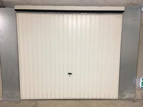 Garage en sous-sol / Proche de la Gare