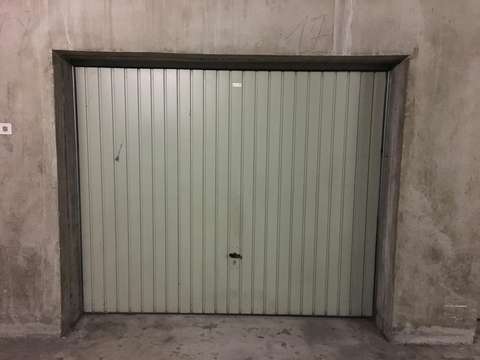 Garage fermé / Bourg-en-Bresse