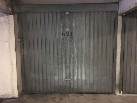 Garde-meubles en RDC / Bourg