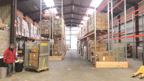 A louer espace de stockage sur rack. Location