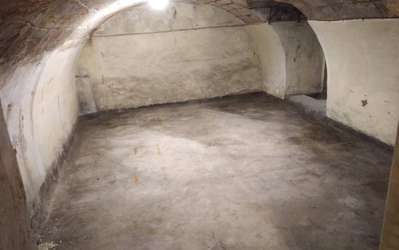 Cave 45m2 rue de la devise