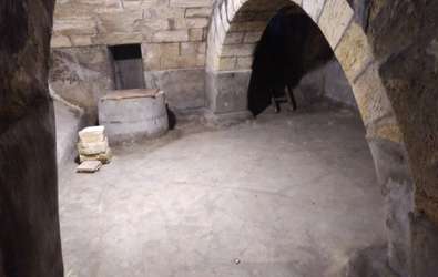 Cave 45m2 rue de la devise