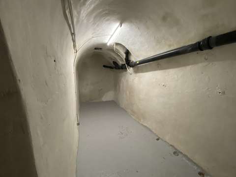 Cave de 12m2 , 165 bd de la