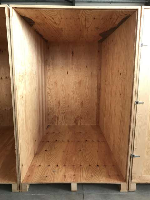 Box en bois garde meuble intérieur 8m3