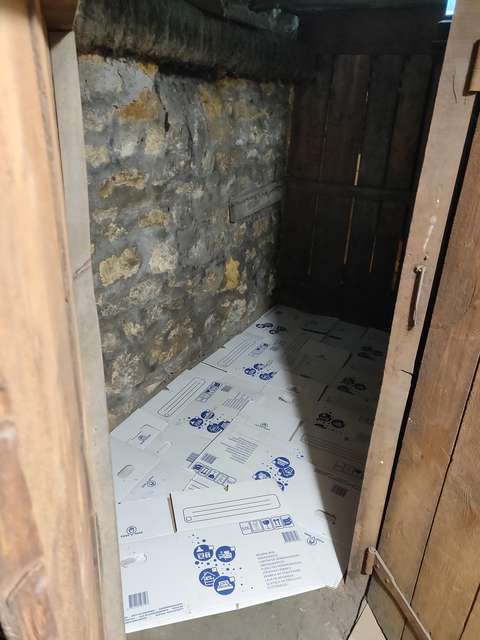 CAVE SÉCURISÉE