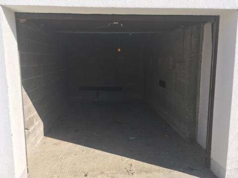 Garage, Box idéal pour voiture ou rangement