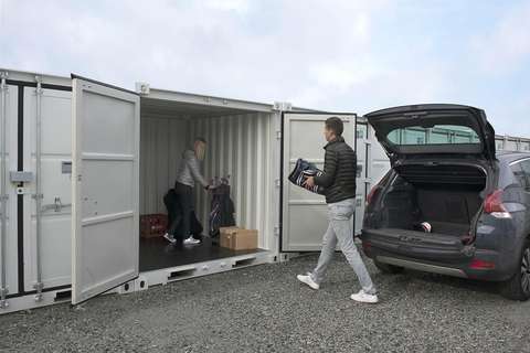 A louer à Redon : box stockage /