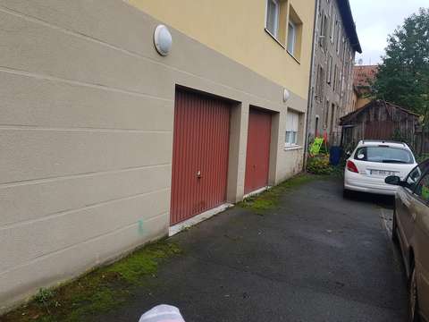 Grand box pour stockage ou voiture