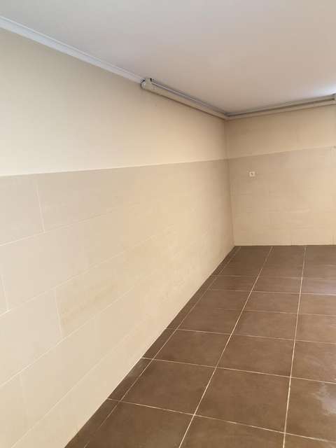 Espace en sous sol carrelé et chauffé