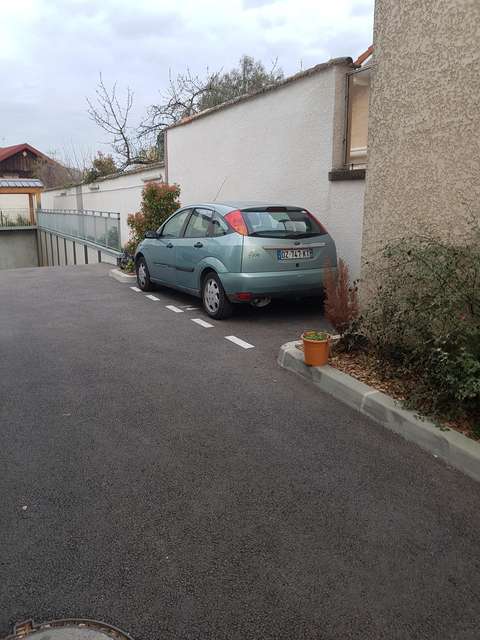 Stockage en extérieur - Place de parking