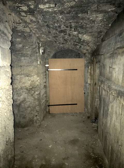 Espace stockage Cave Métro Croix Paquet