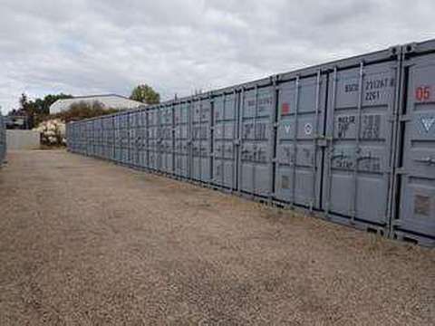 Location box Neuf accessible 24/24.