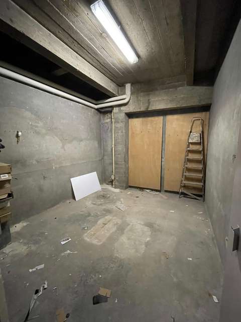 Cave 14 m2 rue Taitbout