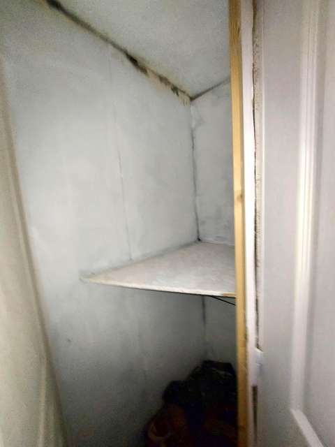 PETIT ESPACE DE STOCKAGE CAVE PROPRE 0,8 M2