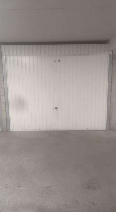 Double stationnement / L'Isle d'Abeau