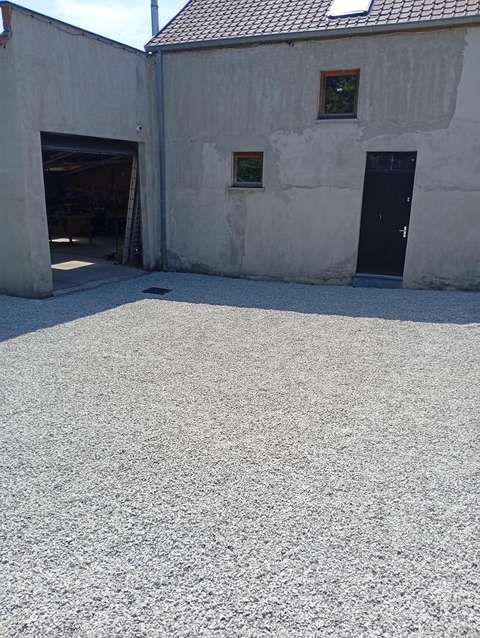 Local costockage lessines de 120m2