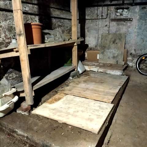 Espace de stockage cave grenier garage