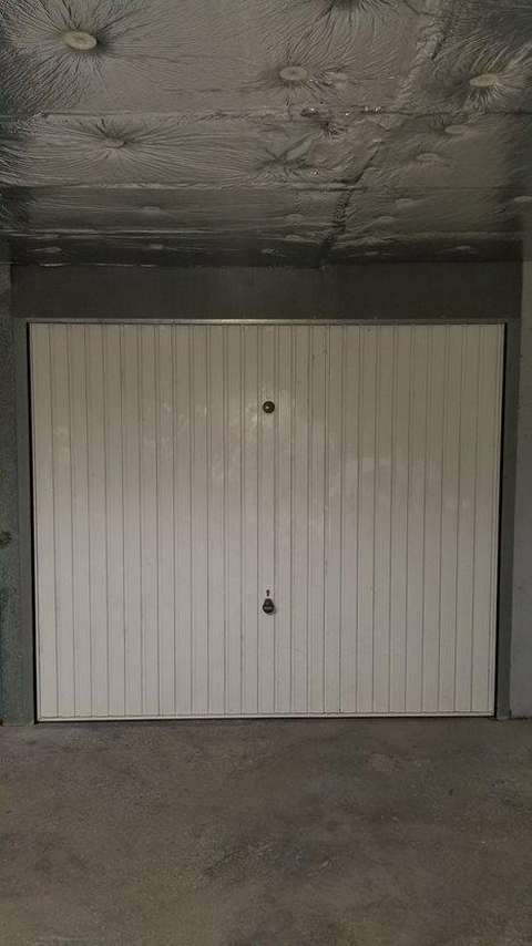 Garage fermé en sous-sol à Evreux