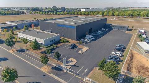 Espace dans entrepôt + garage