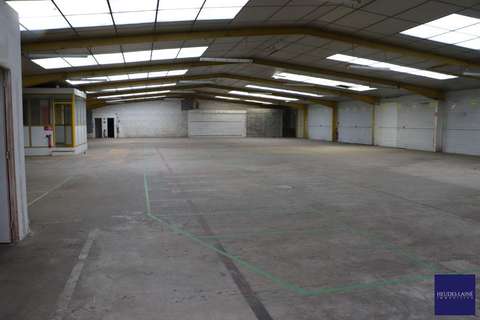 Entrepôt de stockage de 6 000 m² divisible
