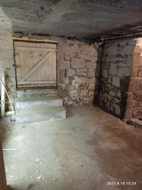 Cave a louer dans une maison indivuduelle