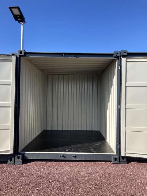 BOX DE STOCKAGE 7m2 & 16m3 / GARDE