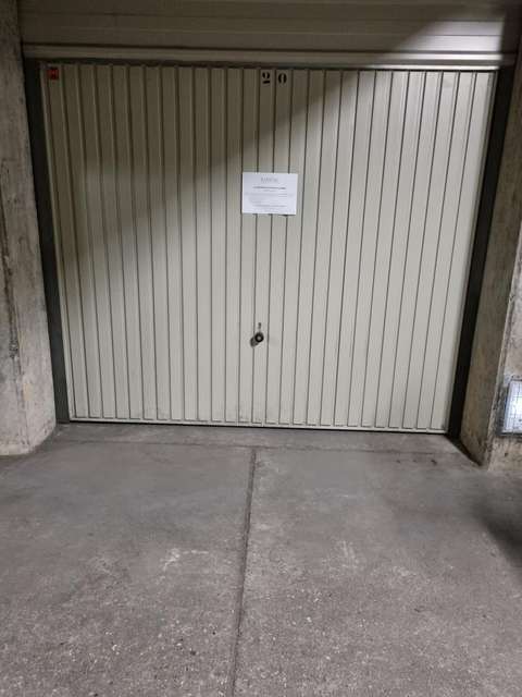 Location garage pour stationnement 14m2