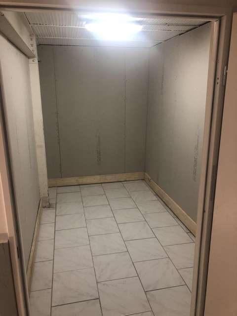 Box de stockage sécurisé 9M2 Aubervilliers