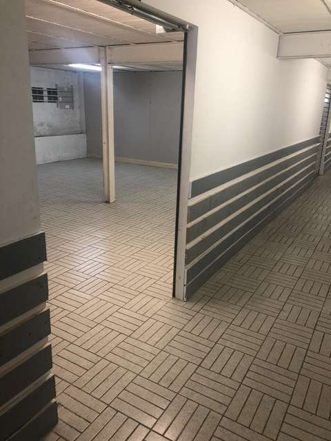 Box de stockage sécurisé 24M2 Aubervilliers