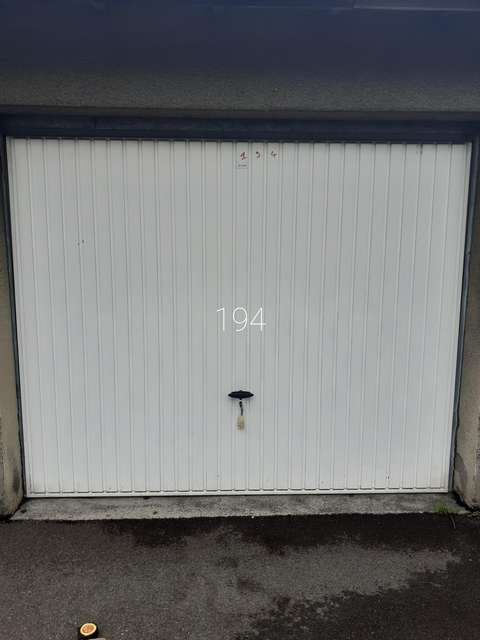 Location garage / box de stockage / parking