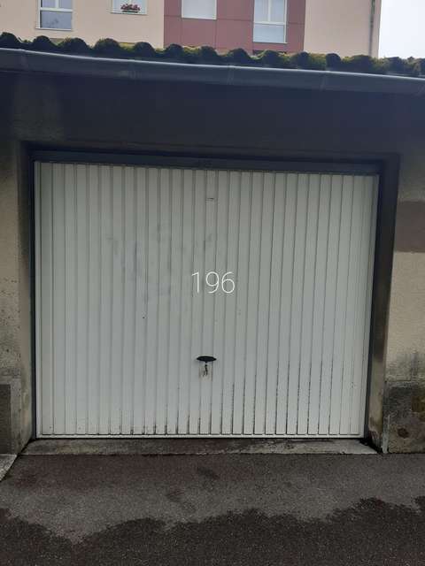 Grand Parking de 17m² / Belfort