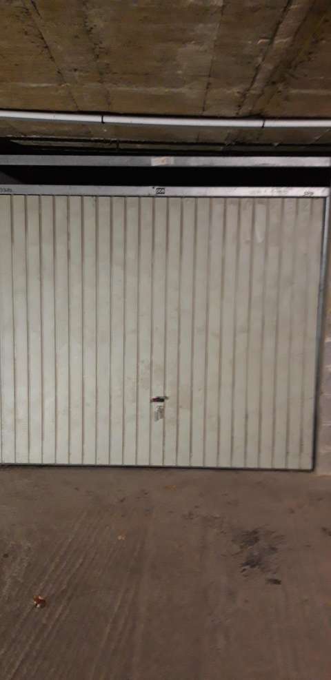 Location garage en sous sol
