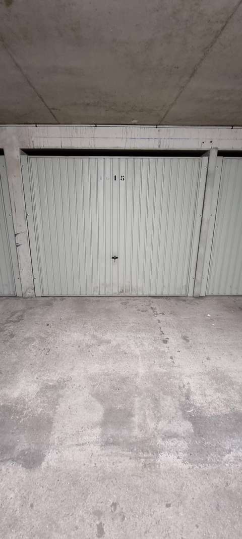 Loue Garage fermé - Vésinet