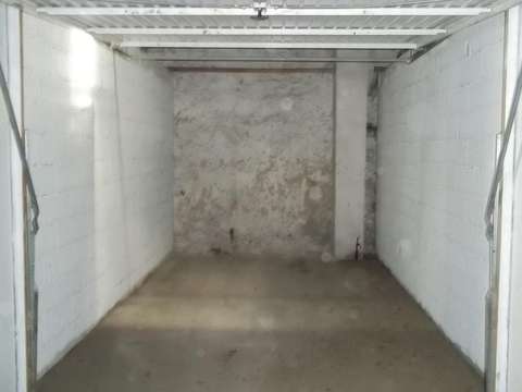 À louer garde meuble, garage fermé, stockage