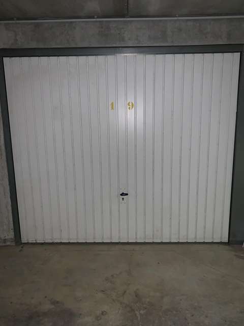 Garage fermé / Box / Orléans