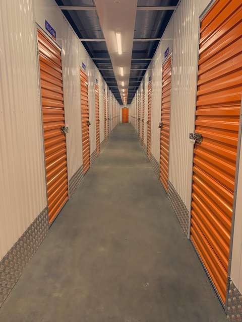 Location box/garde-meubles 4m2 Nimes