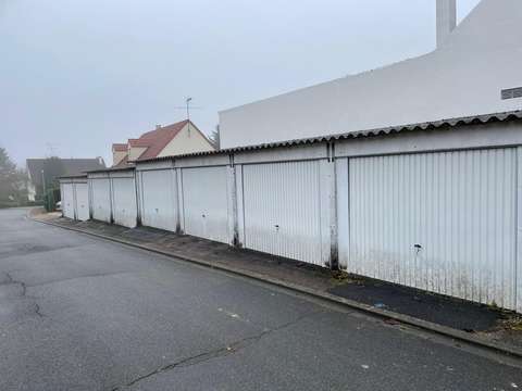 Amilly - garde meuble / garage à louer