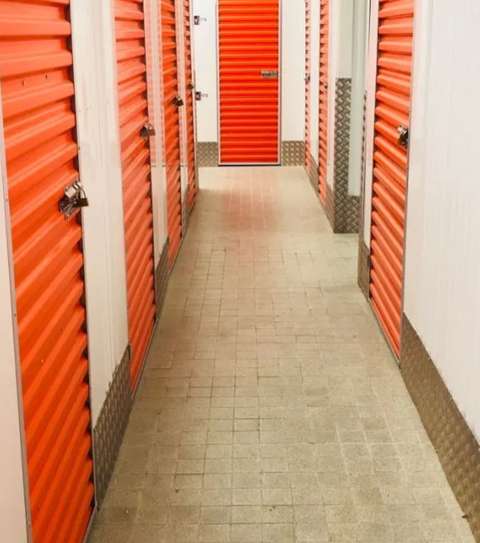 Box de stockage sécurisé - 8m² Lyon Saint