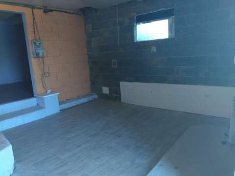 Piece de stockage de 18m² à St Felix