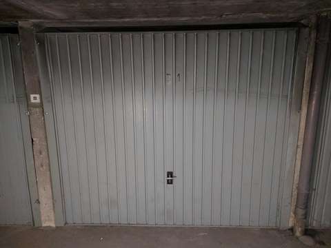 Location garage / box fermé pour parking