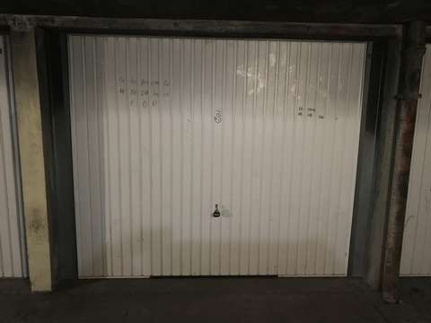 Garage à louer