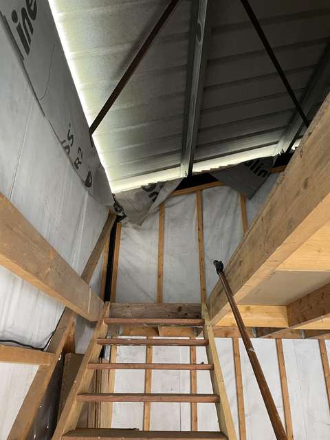 Garage fermé à louer – idéal pour stockage