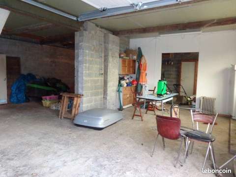 Garage fermé sécurisé