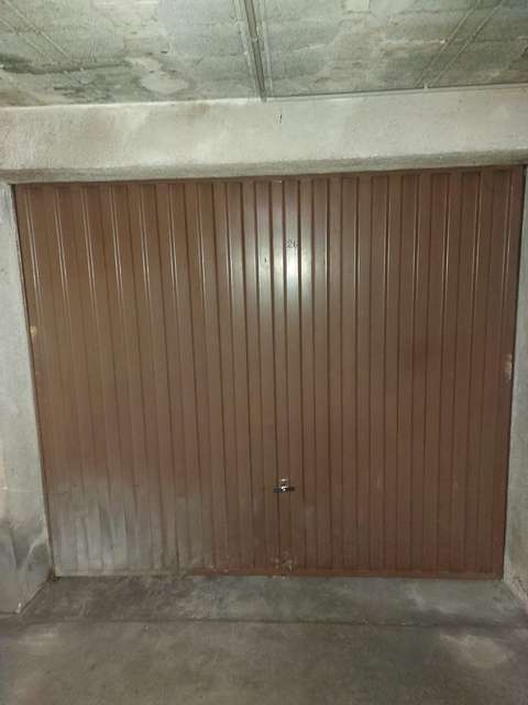 Garage 15m2 STATIONNEMENT EXCLUSIVEMENT à la location sous-sol