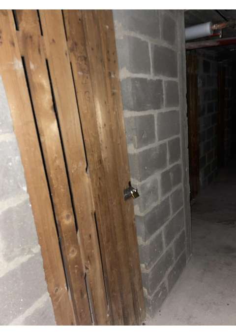 Cave saine en sous sol