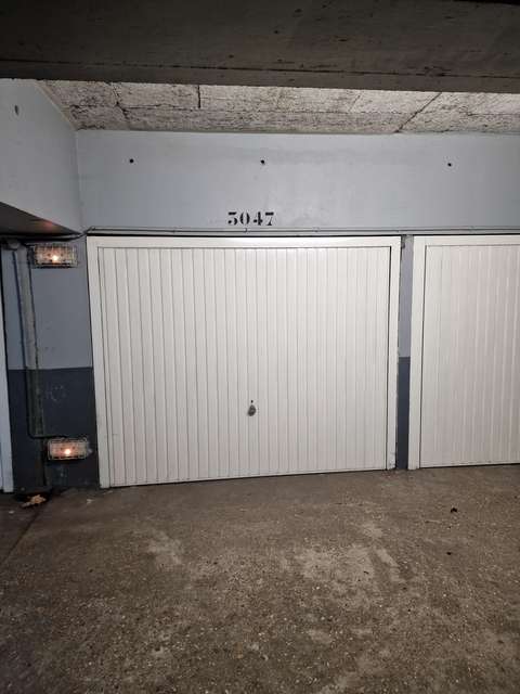Location box de stockage/garage 12m2 sur Trappes